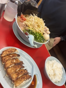 突然始まった&hellip;ラーメン全乗せチャレンジ🍜のアイキャッチ画像