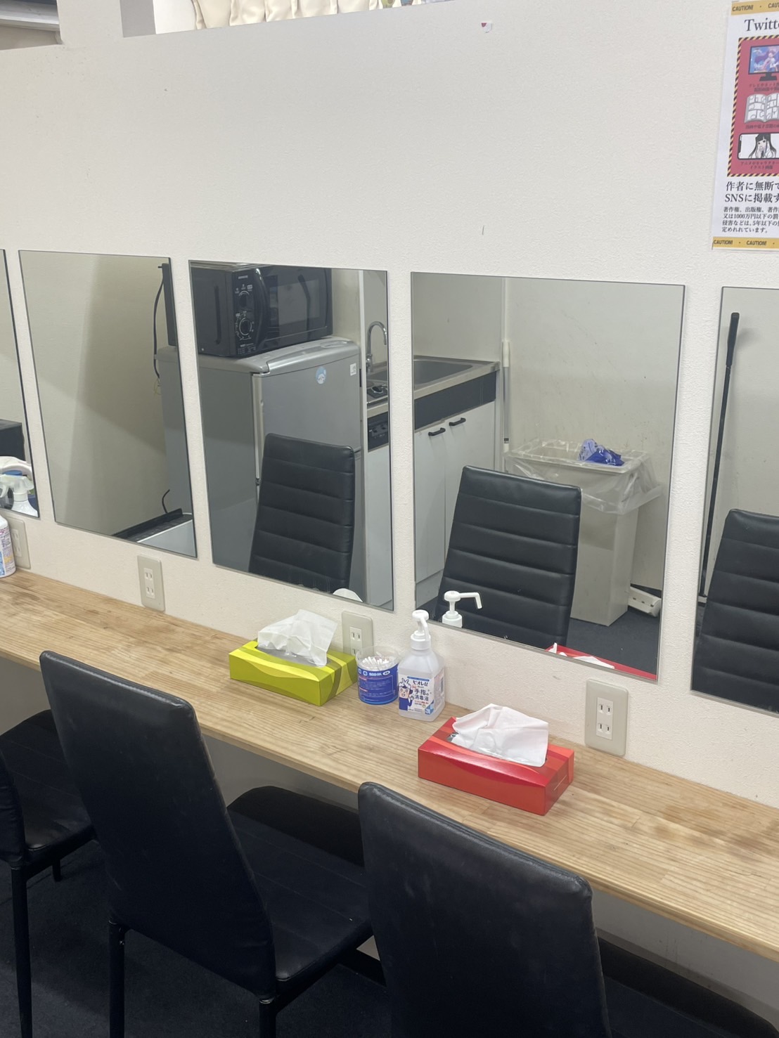 やんちゃな子猫梅田兎我野店の店内・待機室画像1