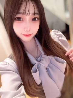小鳥遊彩羽さん
