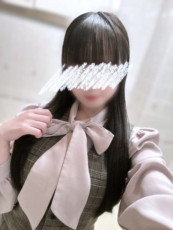 七瀬りりさん